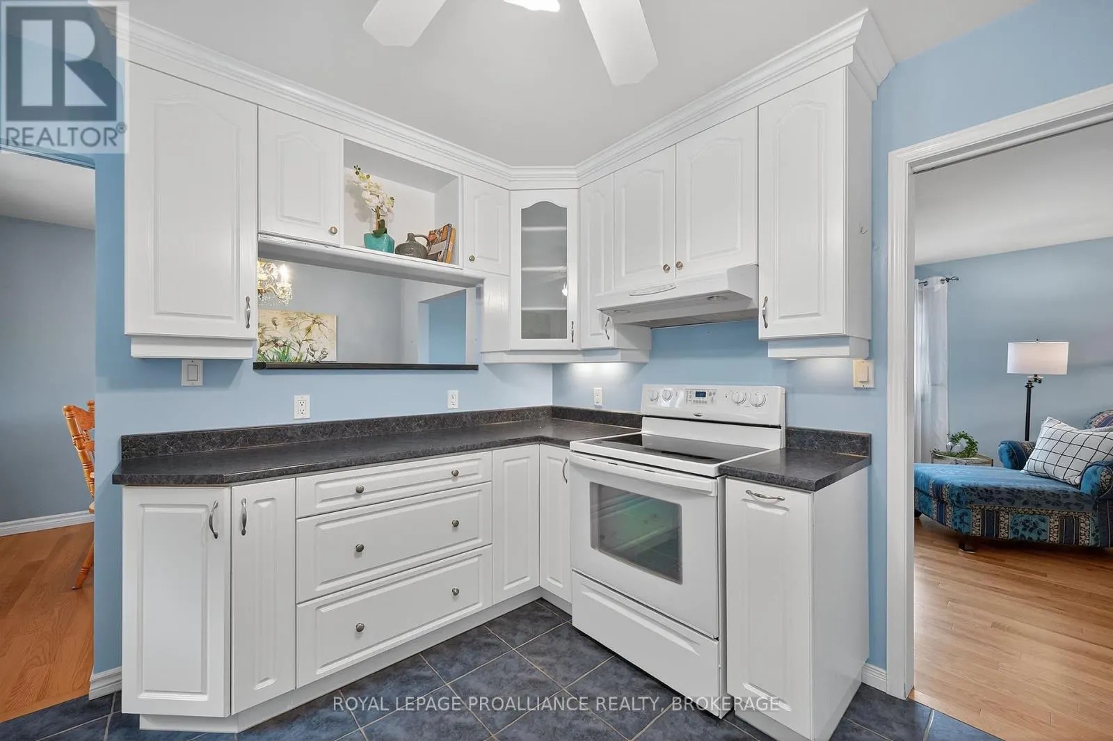 855 WOODBINE ROAD