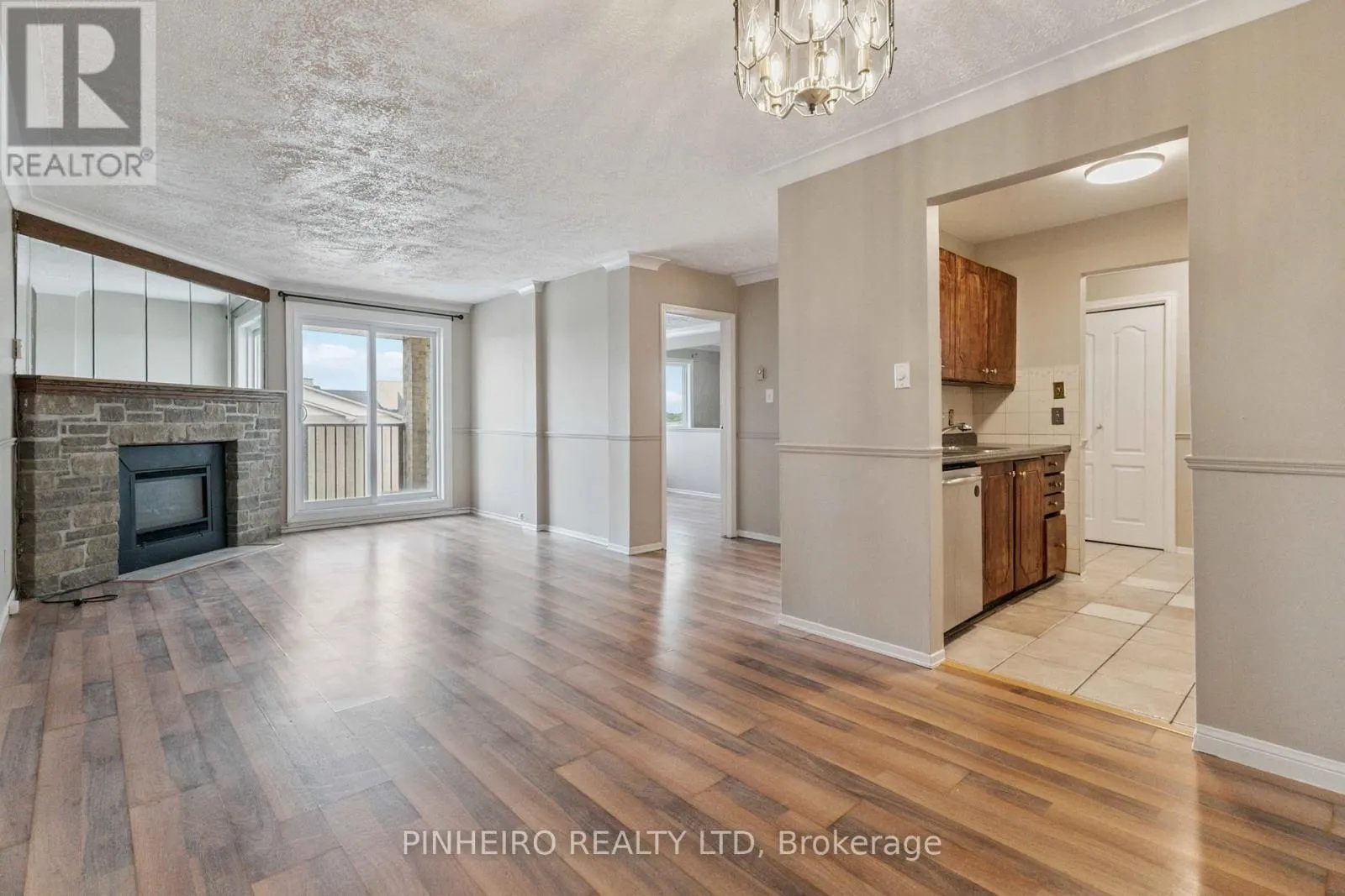 309 - 727 DEVERON CRESCENT, #309
