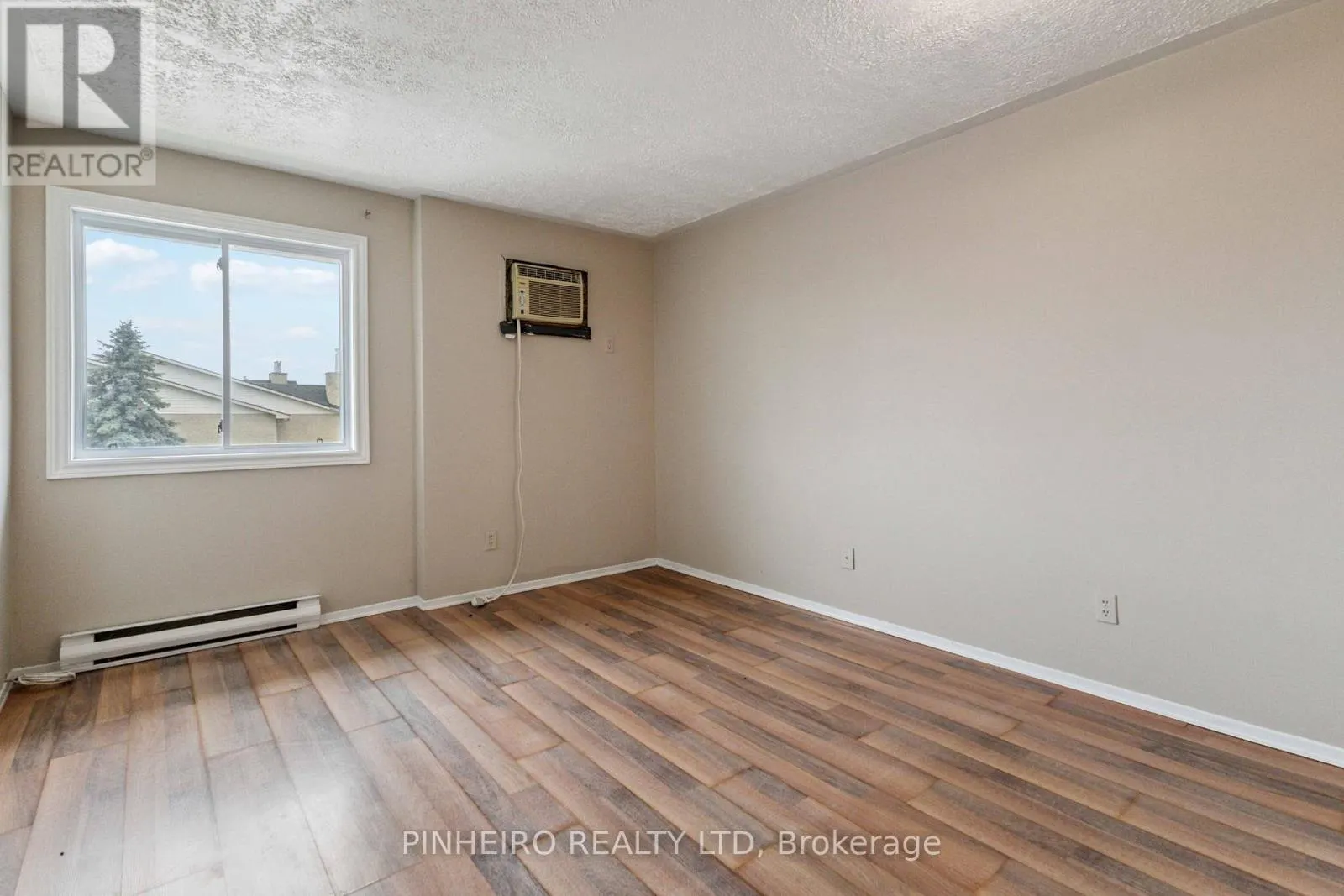 309 - 727 DEVERON CRESCENT, #309