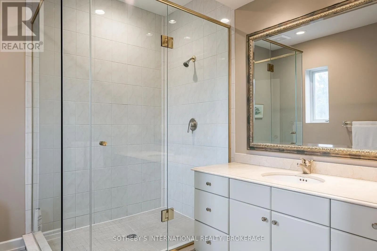 1339 LAKESHORE ROAD
