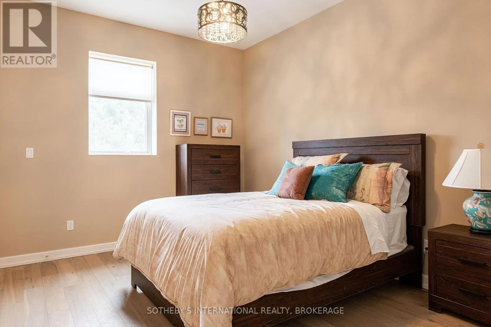 1339 LAKESHORE ROAD