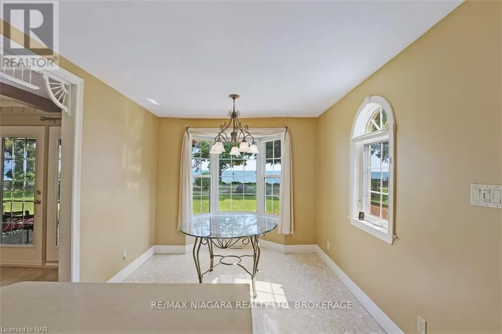 4446 LAKESIDE DRIVE