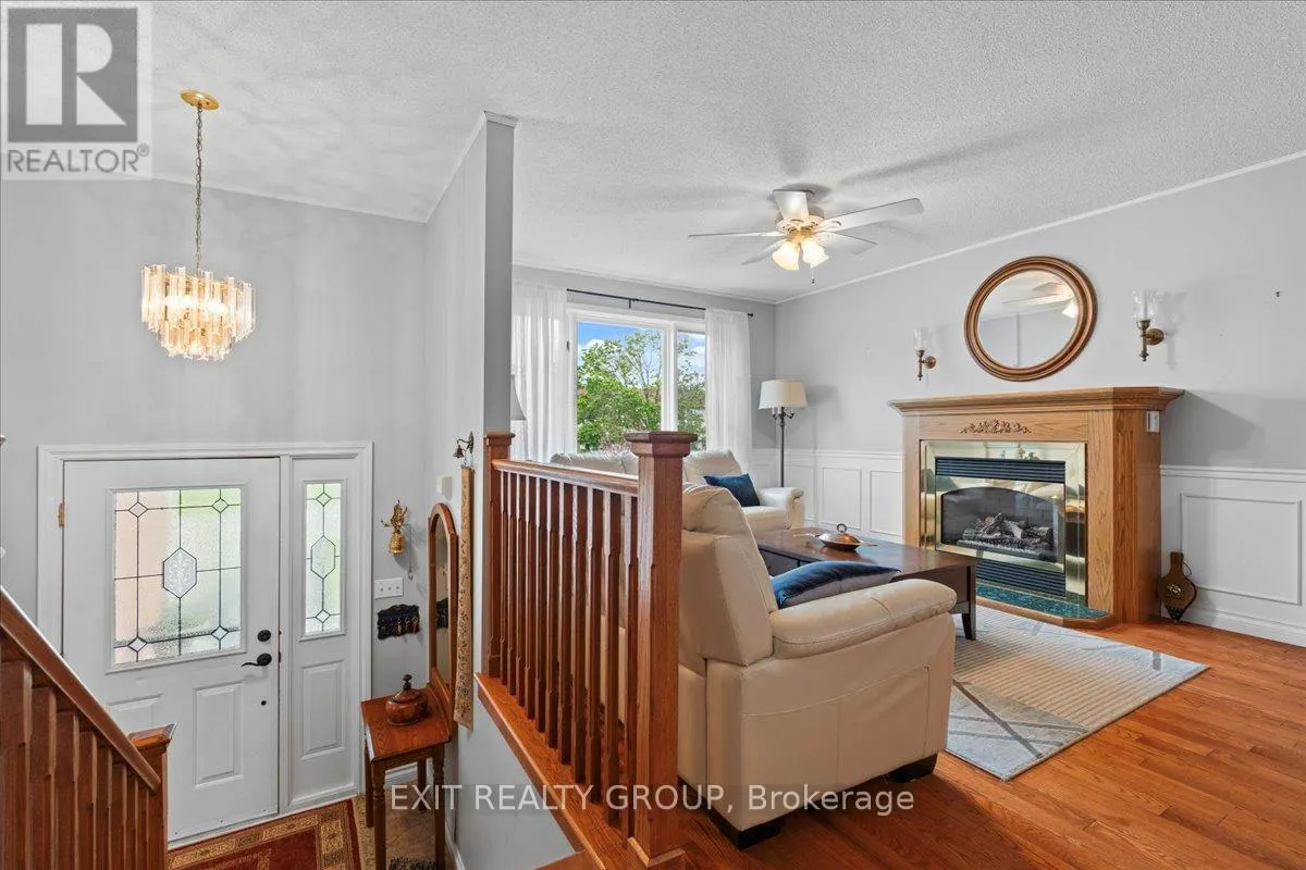 41 FARADAY GARDENS