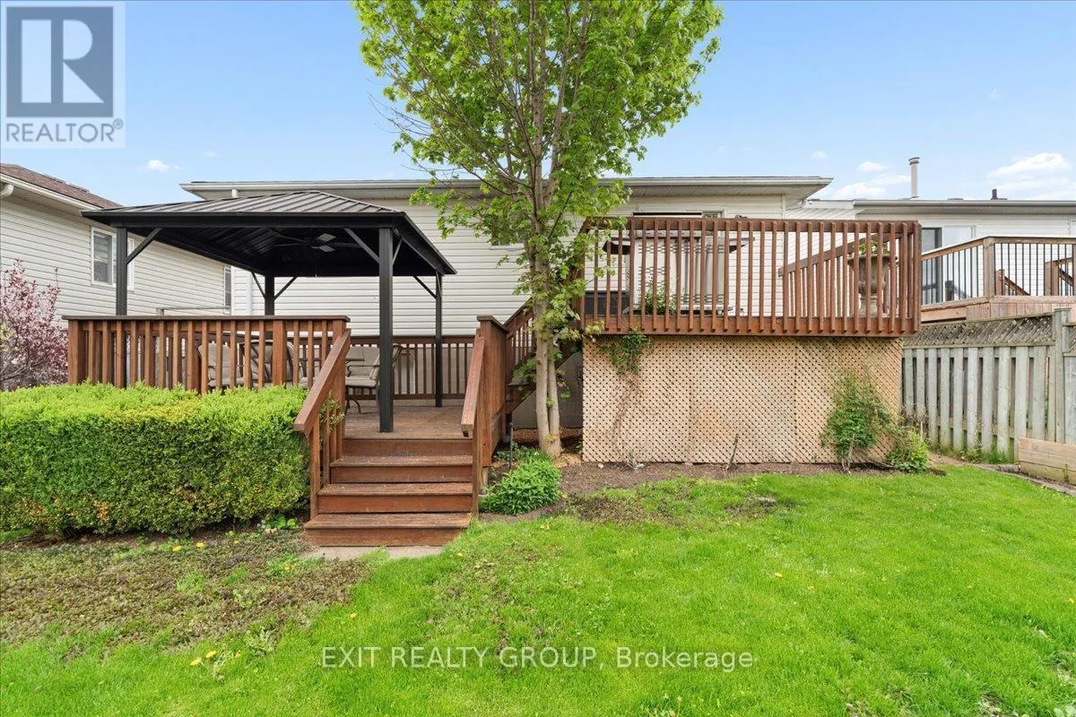 41 FARADAY GARDENS