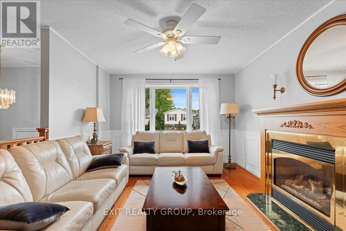 41 FARADAY GARDENS