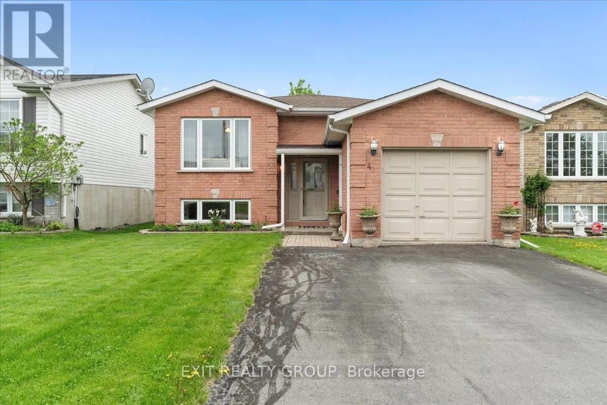 41 FARADAY GARDENS