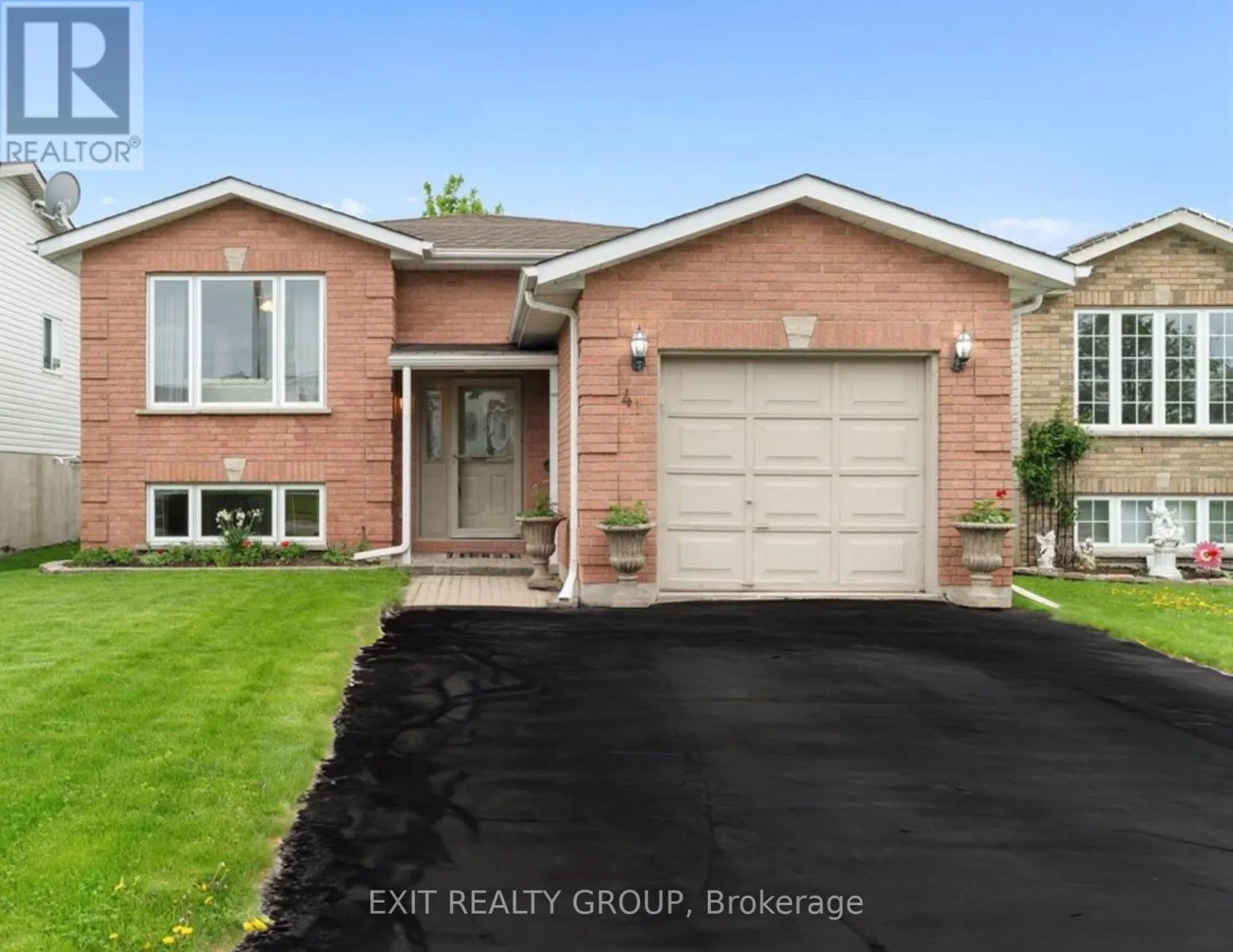 41 FARADAY GARDENS