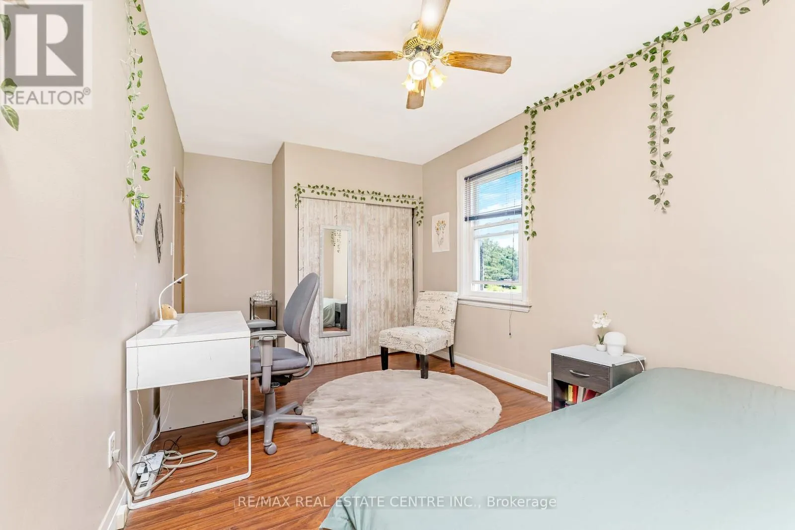 338 5 CONCESSION W