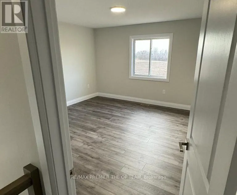 ON - 103 EAGLE STREET