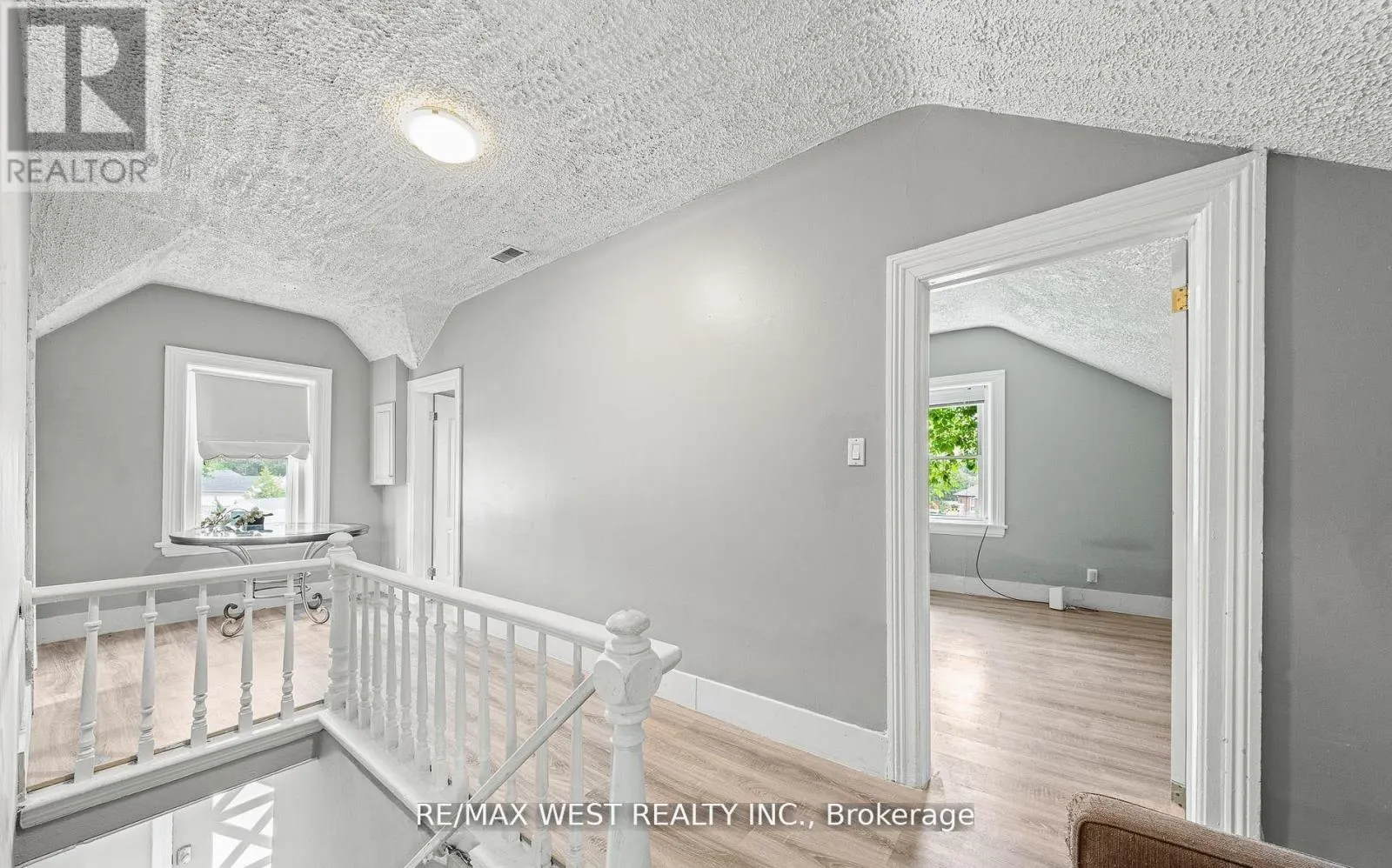 58 BROOK STREET E