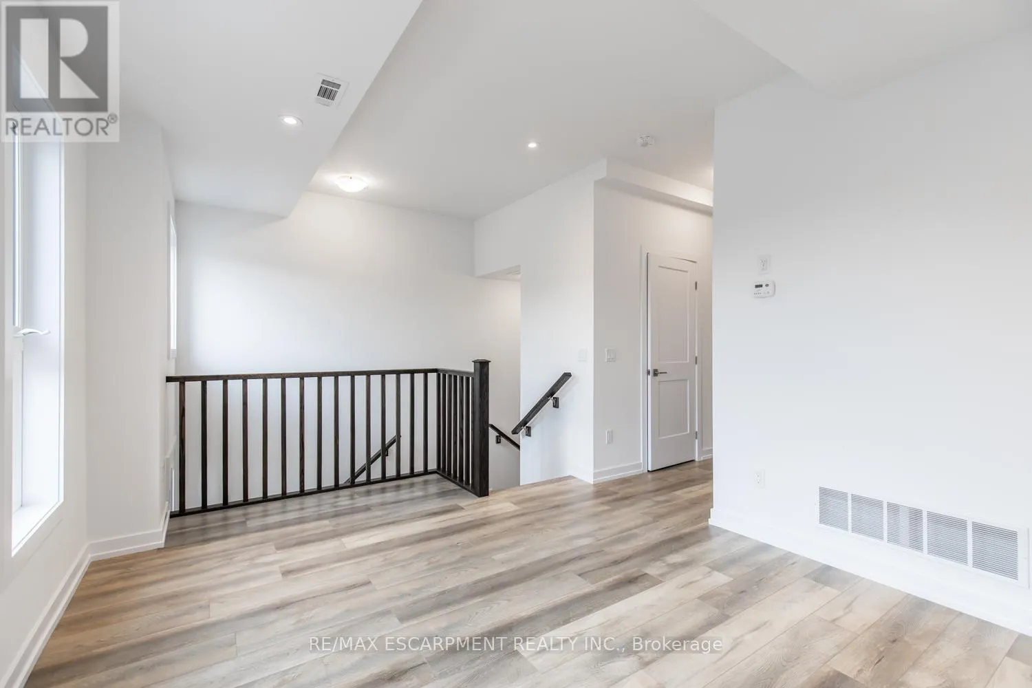 207 BURKE STREET