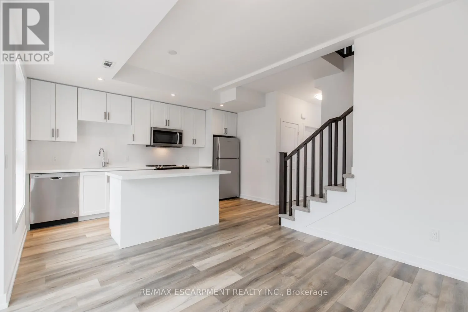 207 BURKE STREET