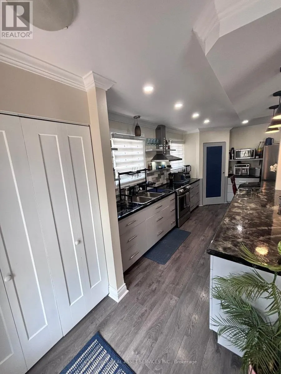 73 MARC BOULEVARD