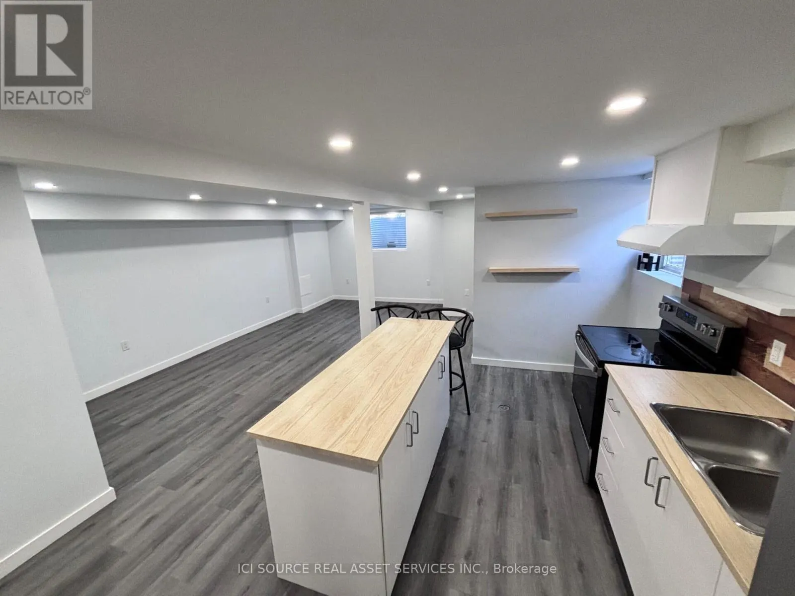 73 MARC BOULEVARD
