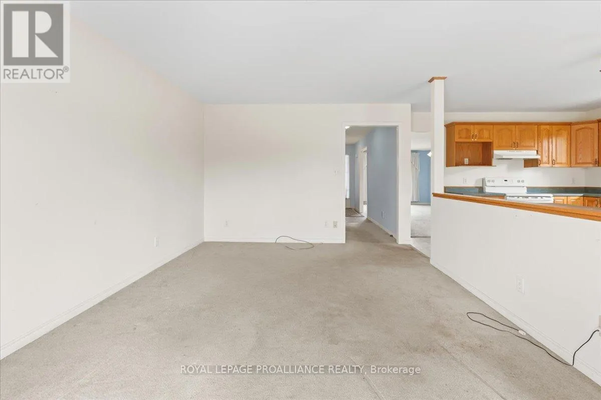 13 HICKORY GROVE