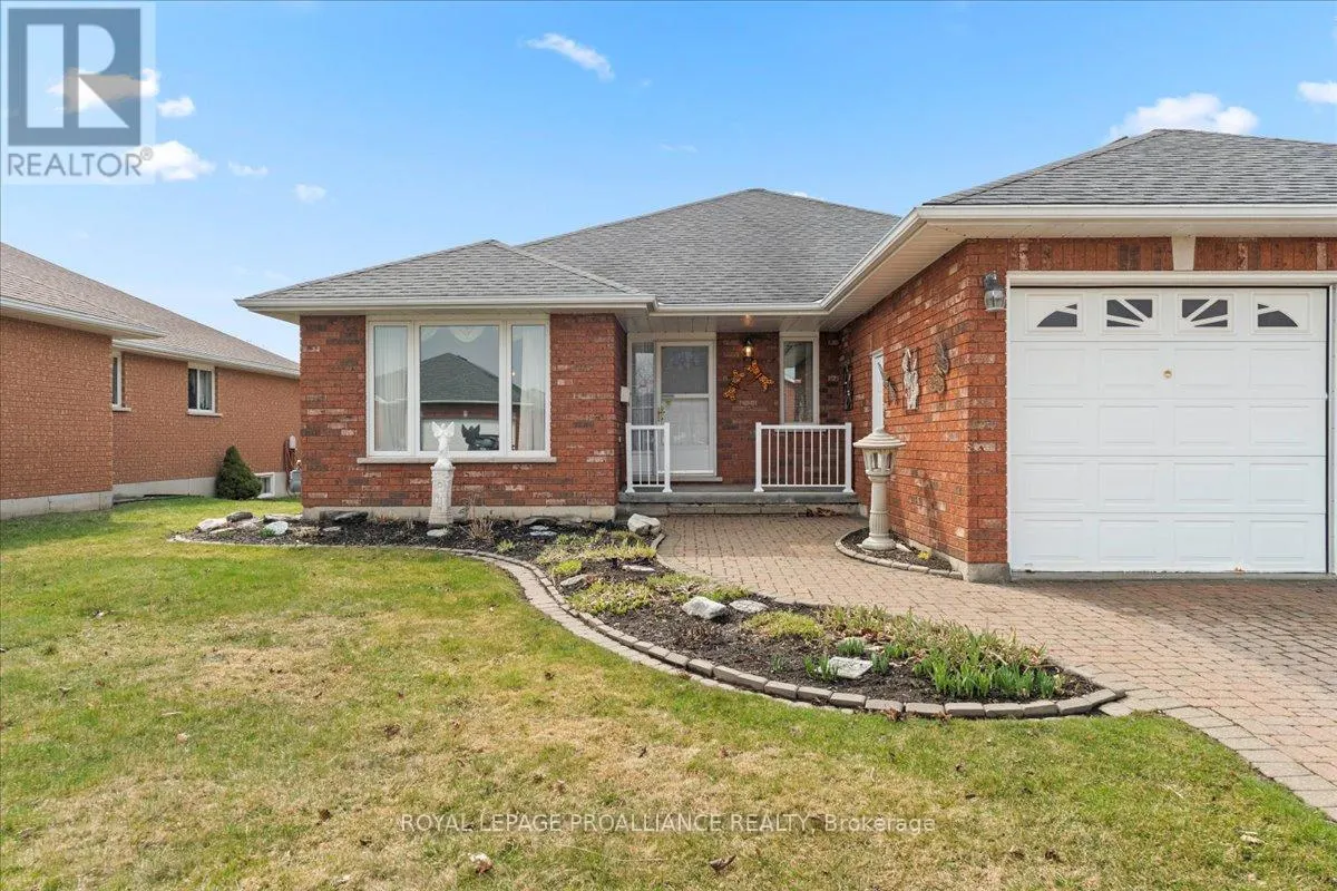 13 HICKORY GROVE
