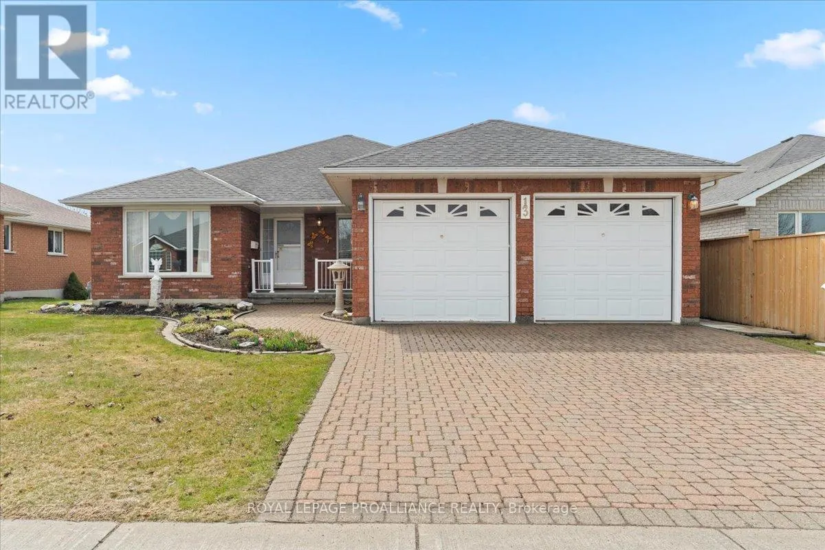 13 HICKORY GROVE
