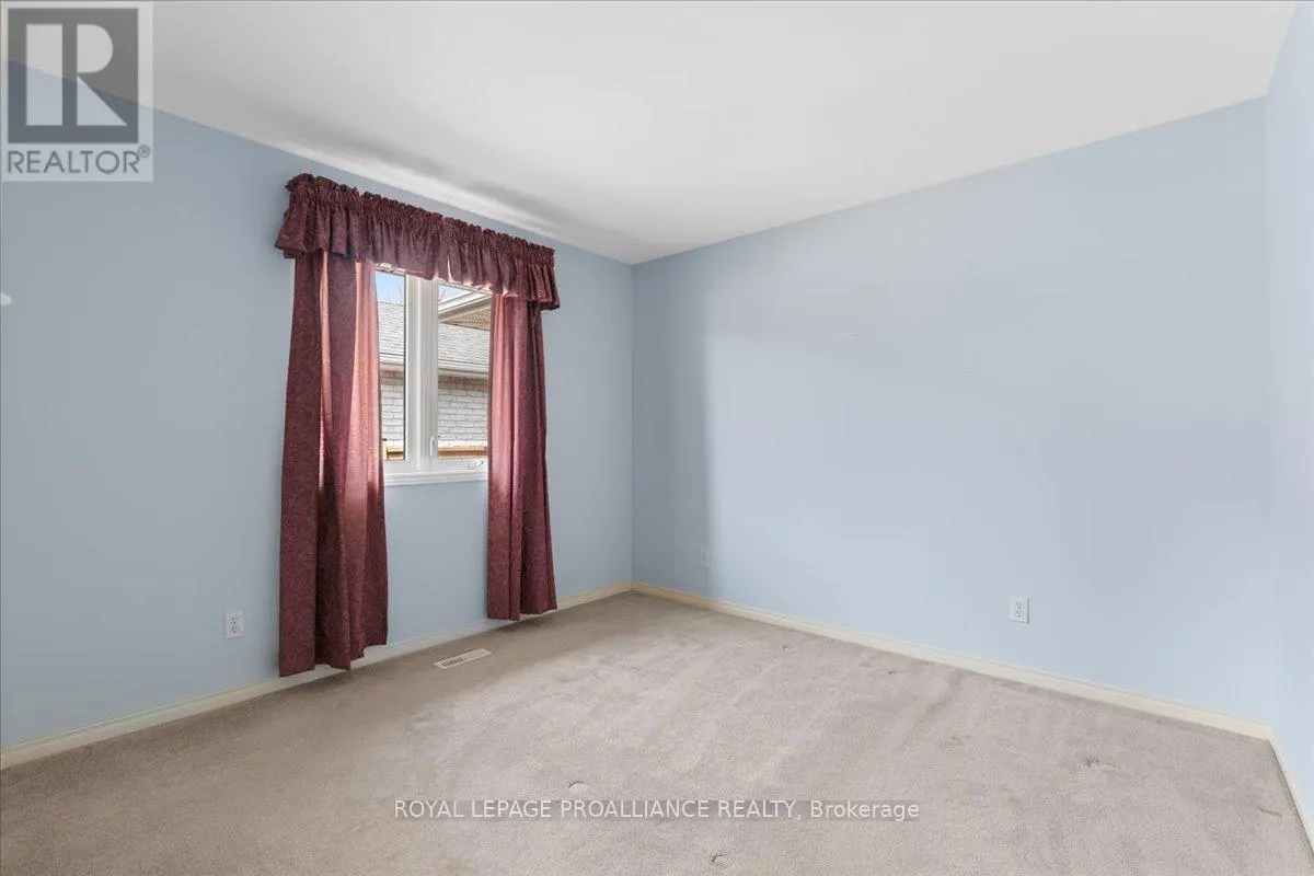 13 HICKORY GROVE