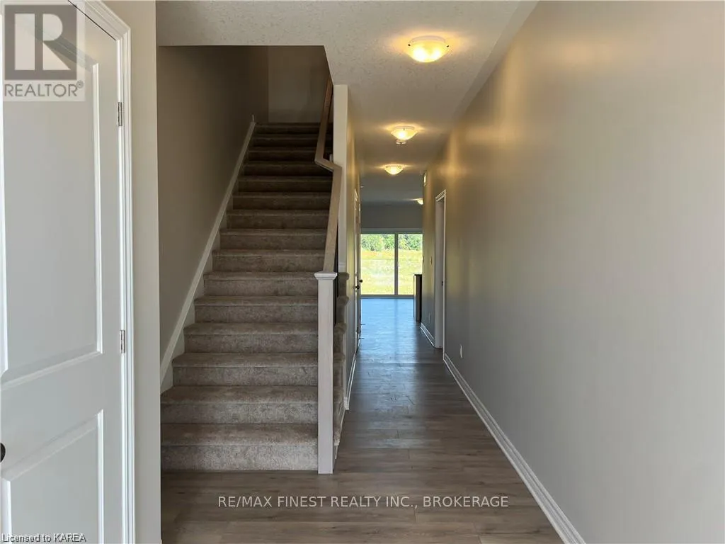 194 HERITAGE PARK DRIVE