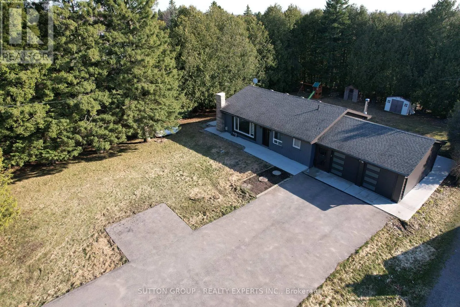 4934 TRAFALGAR ROAD N