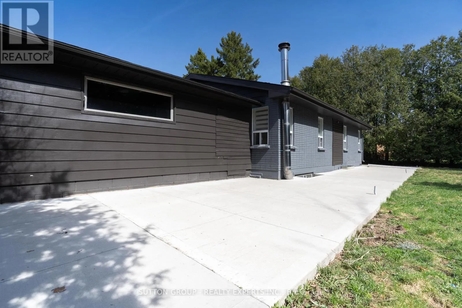 4934 TRAFALGAR ROAD N
