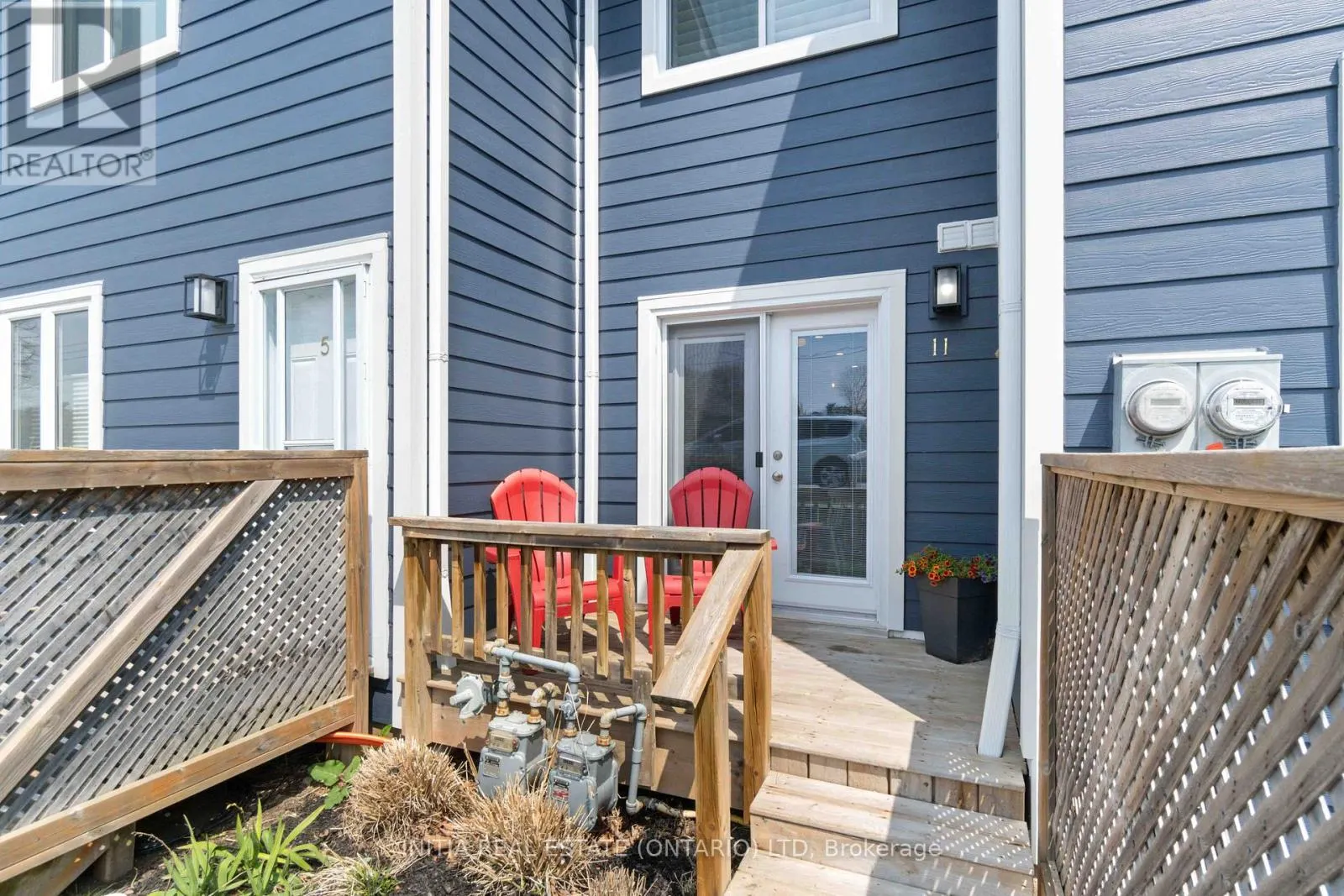 11 - 5 RIVER ROAD, #11