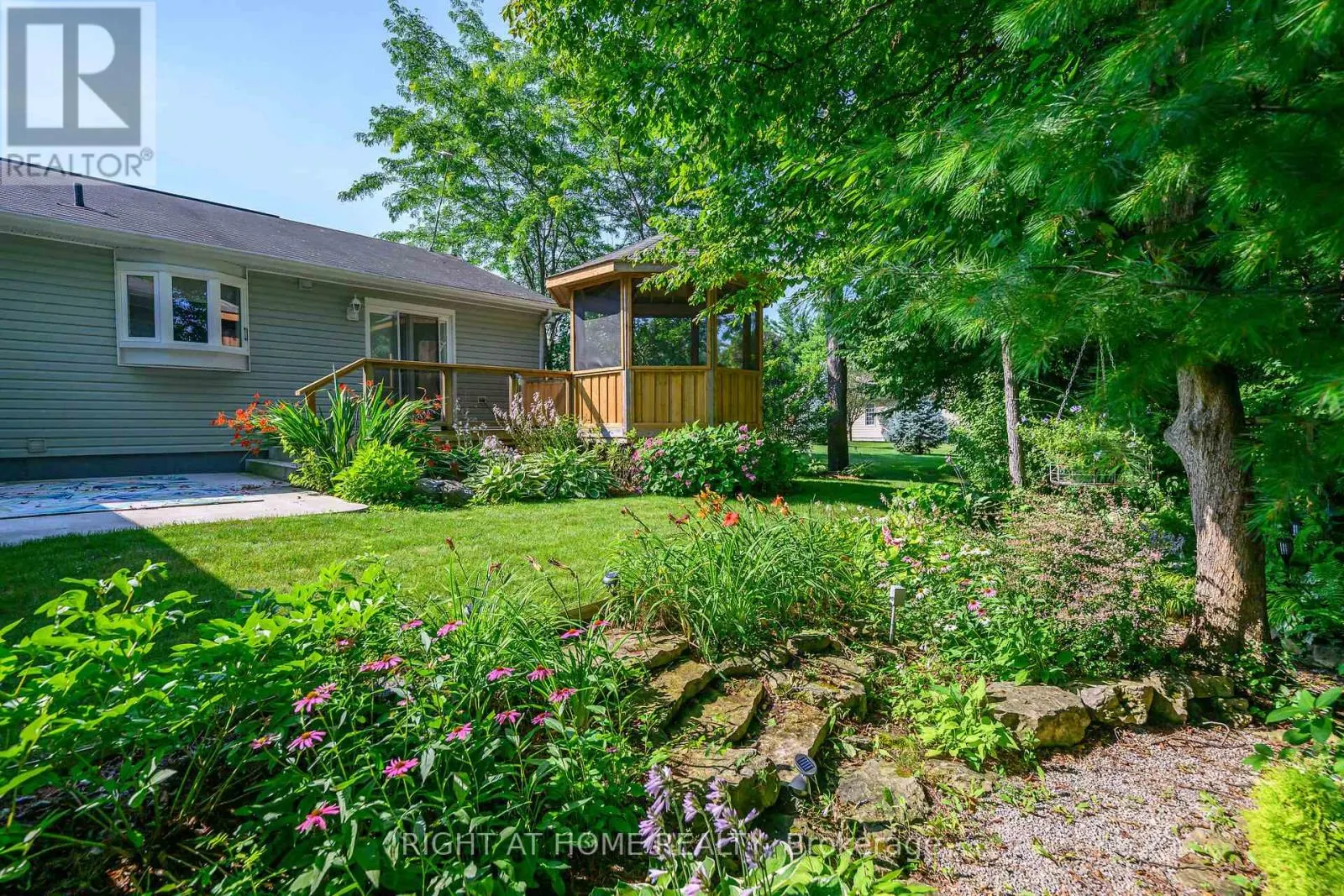 106 BUSHMILL CIRCLE