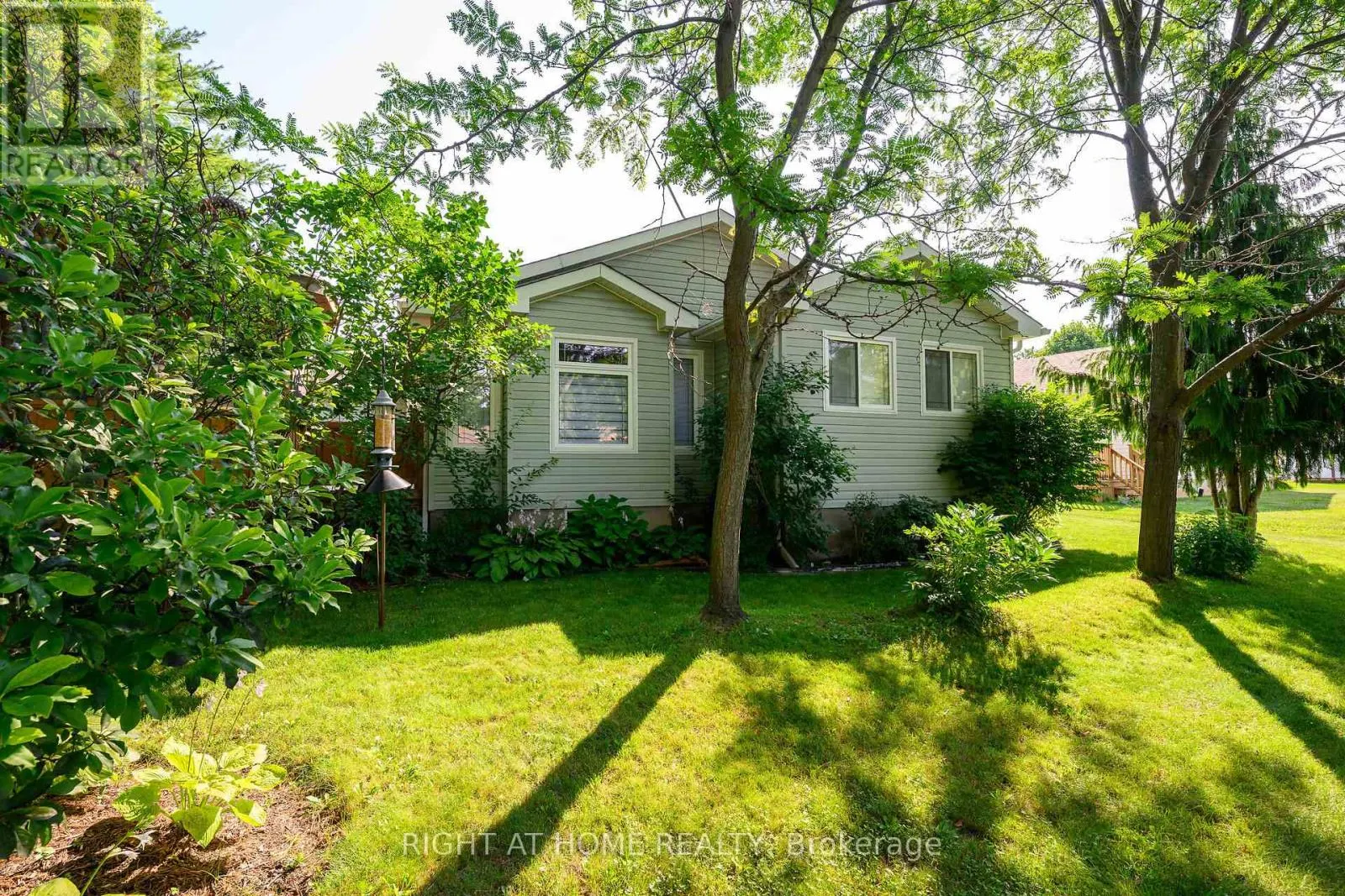 106 BUSHMILL CIRCLE