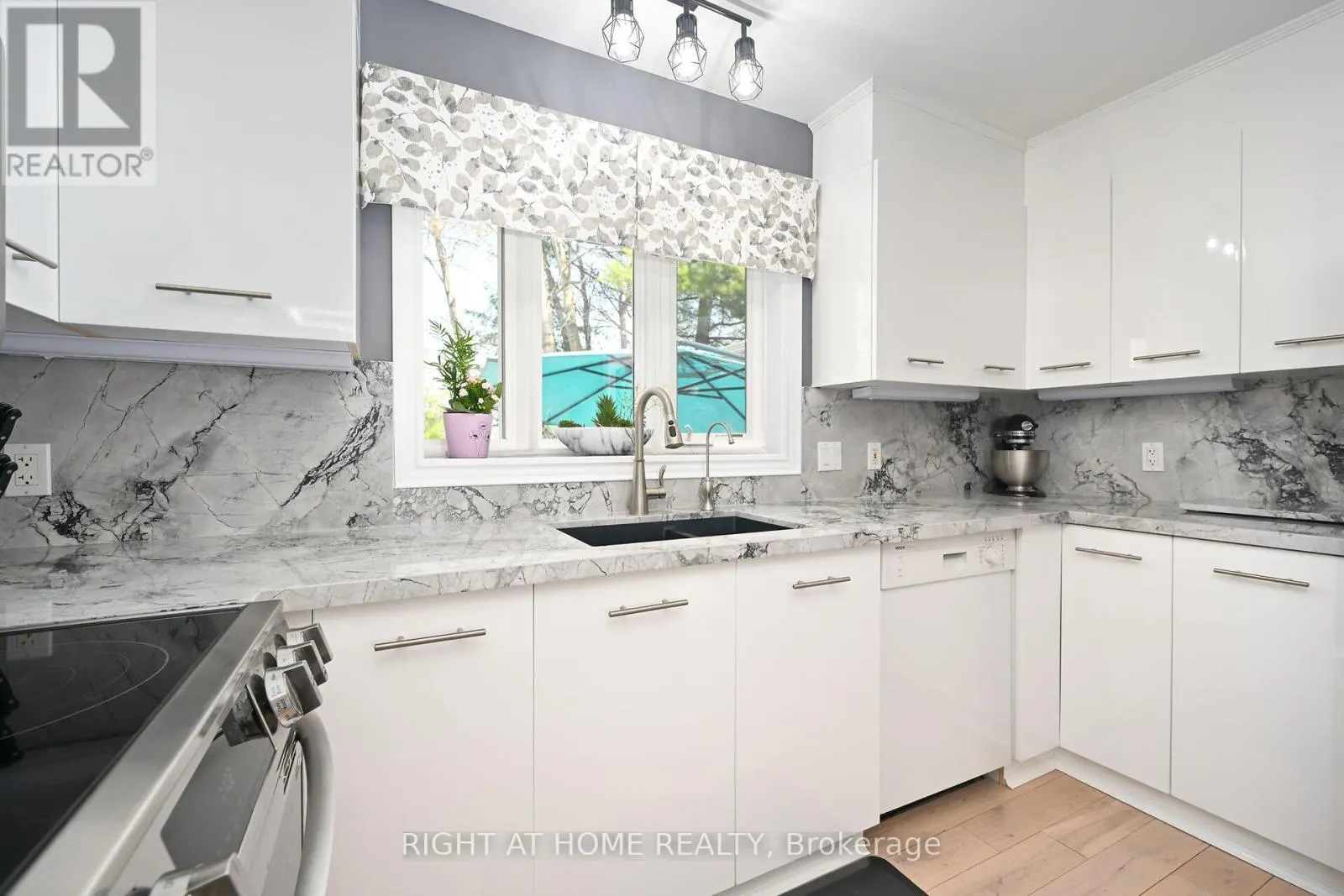 106 BUSHMILL CIRCLE