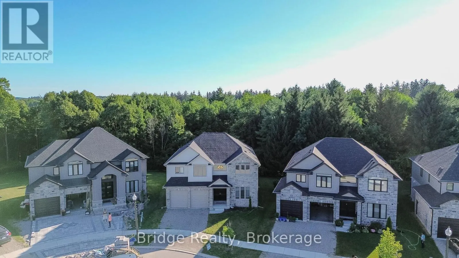 133 BIRDIE COURT E