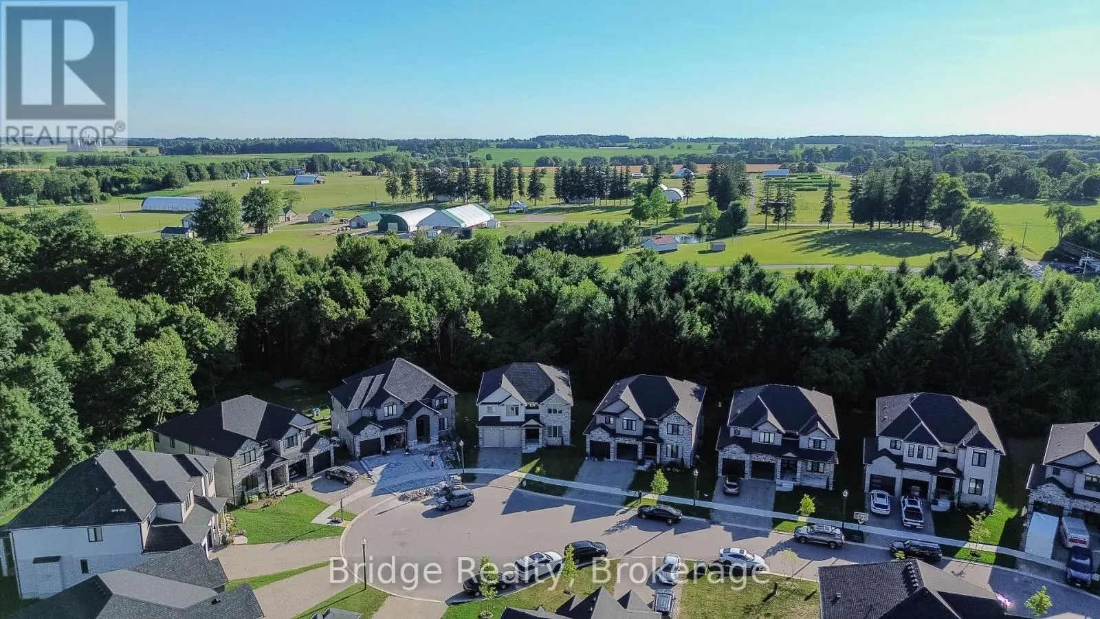 133 BIRDIE COURT E