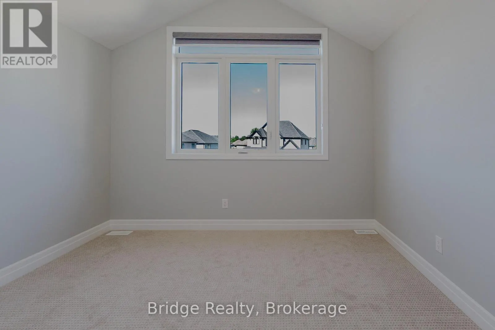 133 BIRDIE COURT E