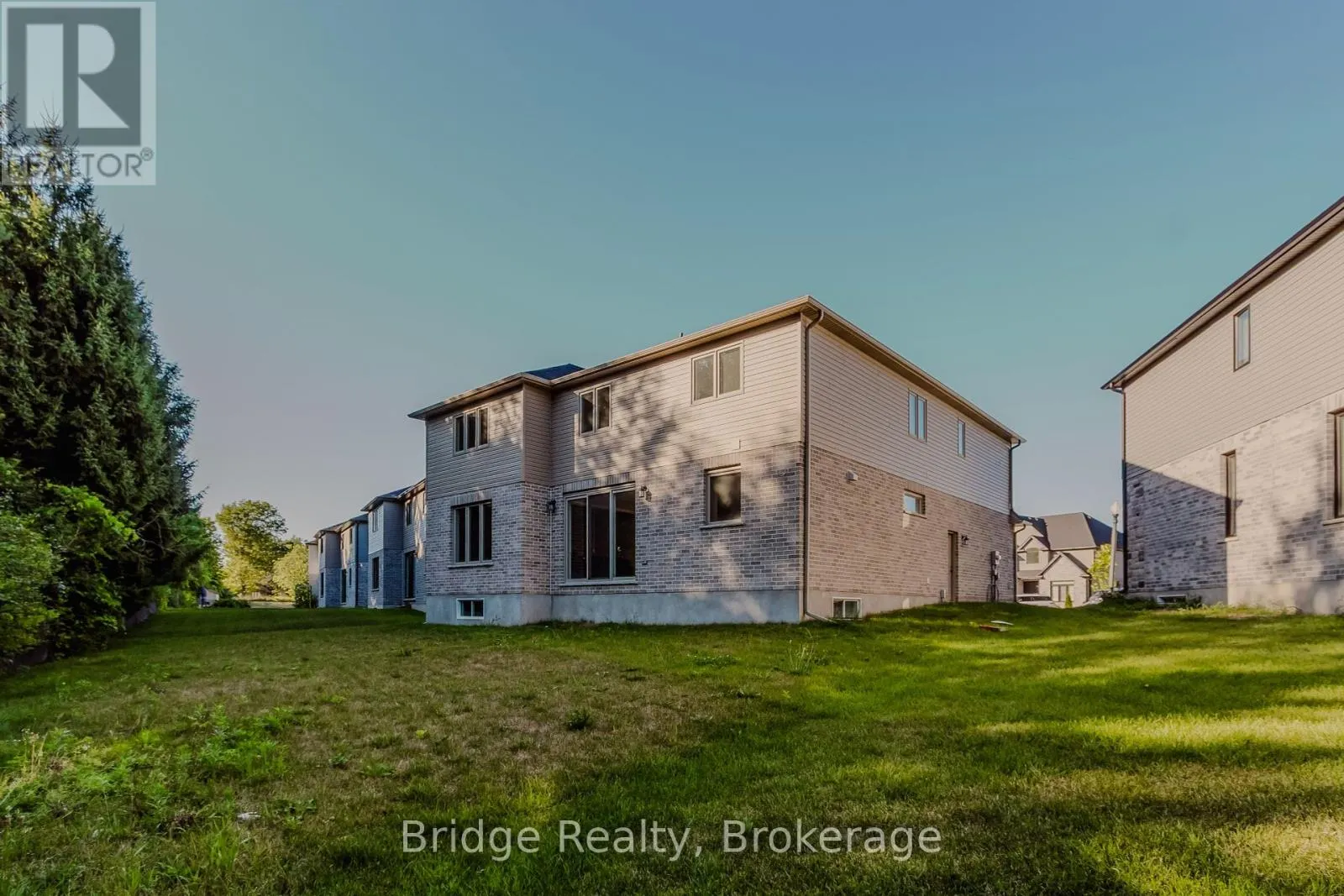133 BIRDIE COURT E