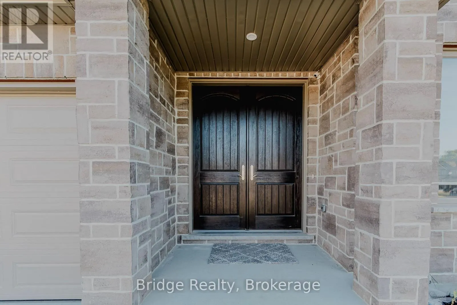 133 BIRDIE COURT E