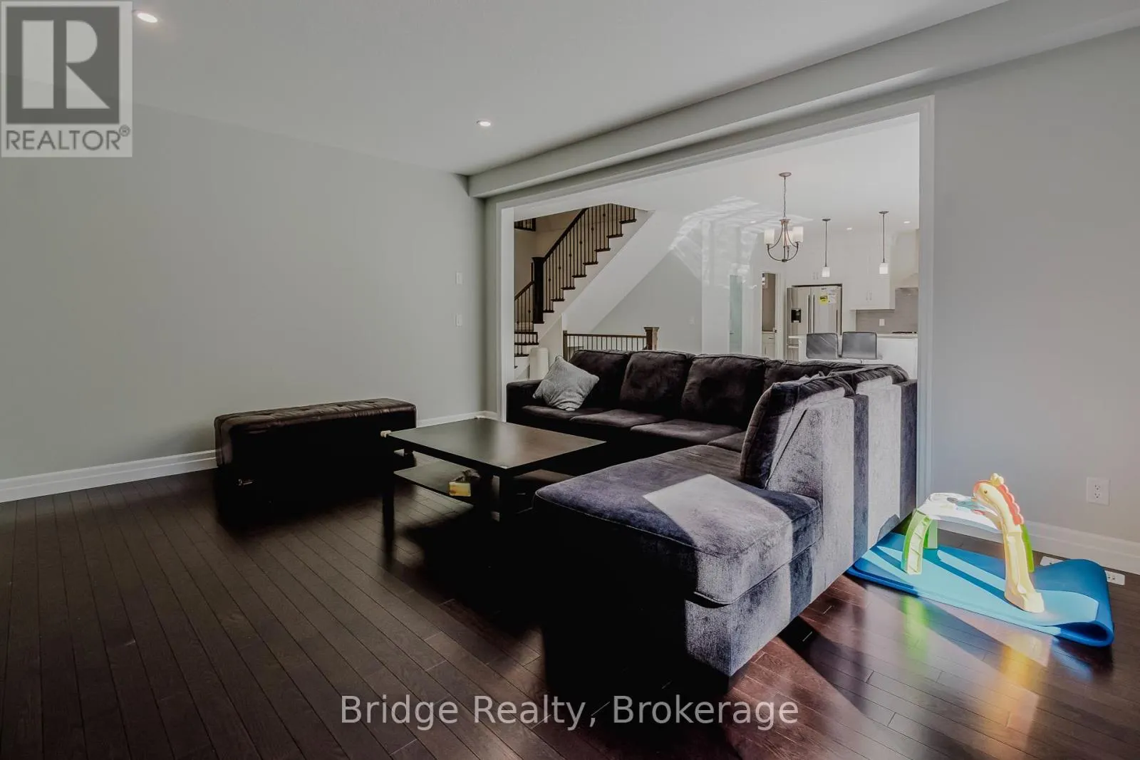 133 BIRDIE COURT E