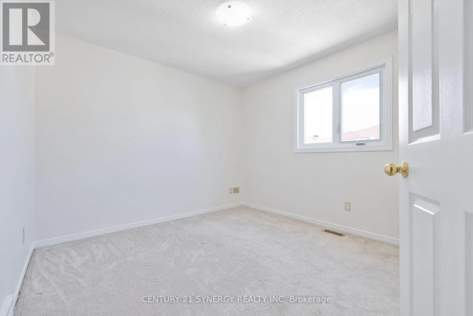 861 KARSH DRIVE