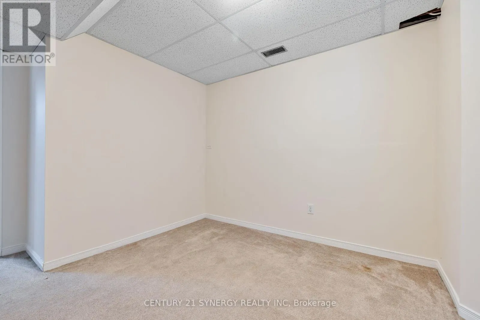 861 KARSH DRIVE