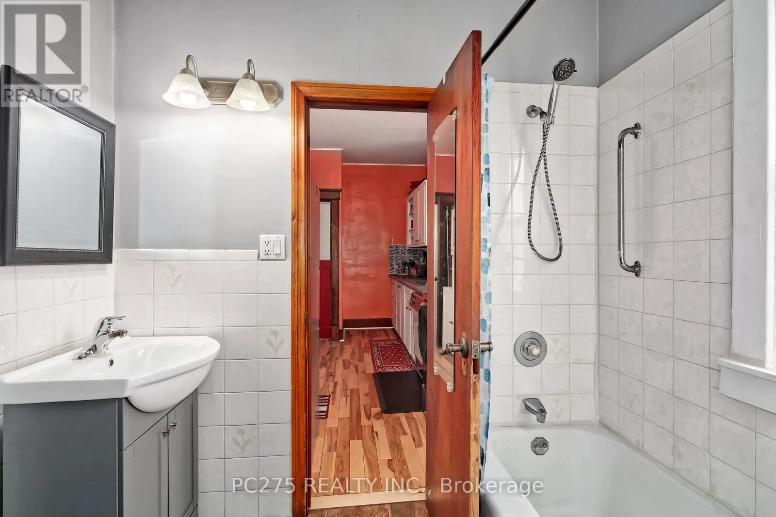 224 MAXWELL STREET