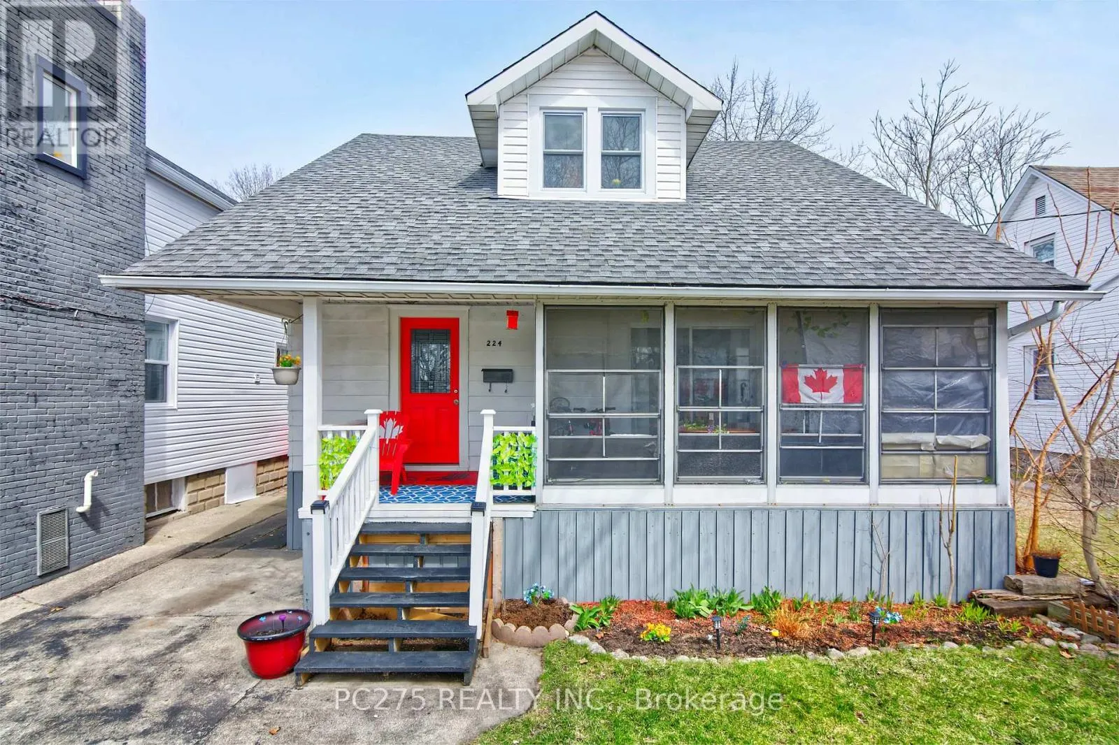 224 MAXWELL STREET