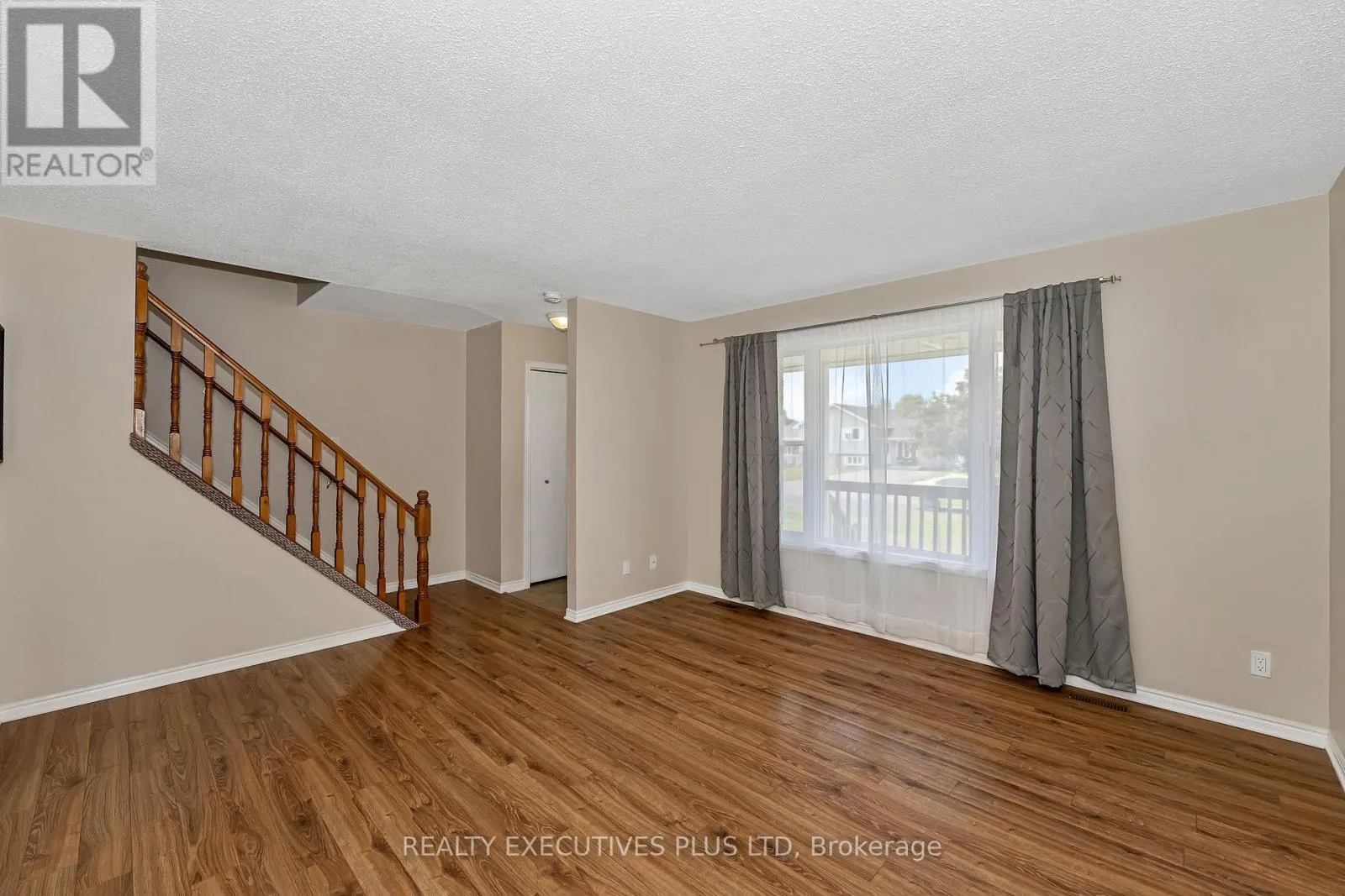 8 CARMAN COURT