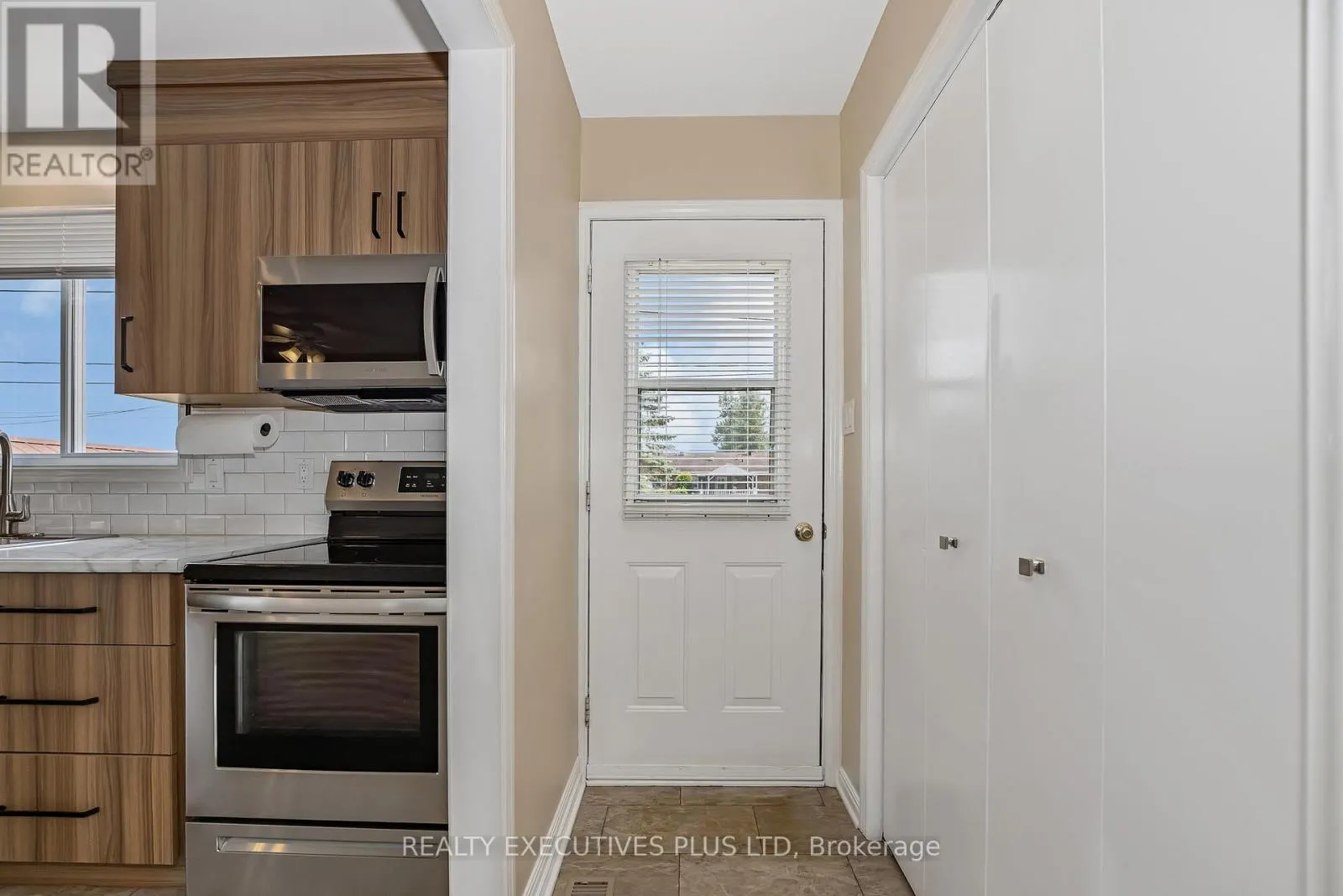 8 CARMAN COURT