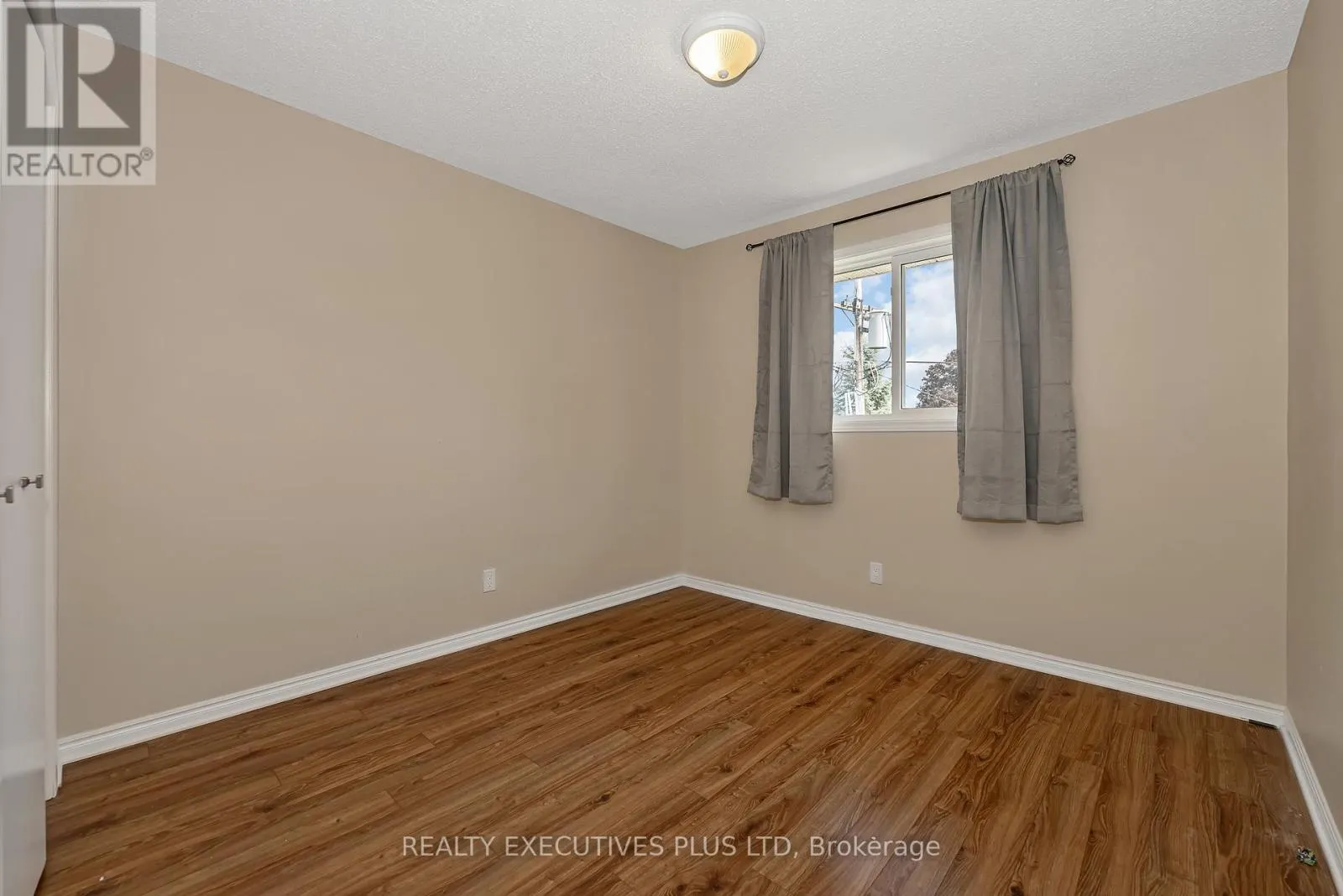 8 CARMAN COURT