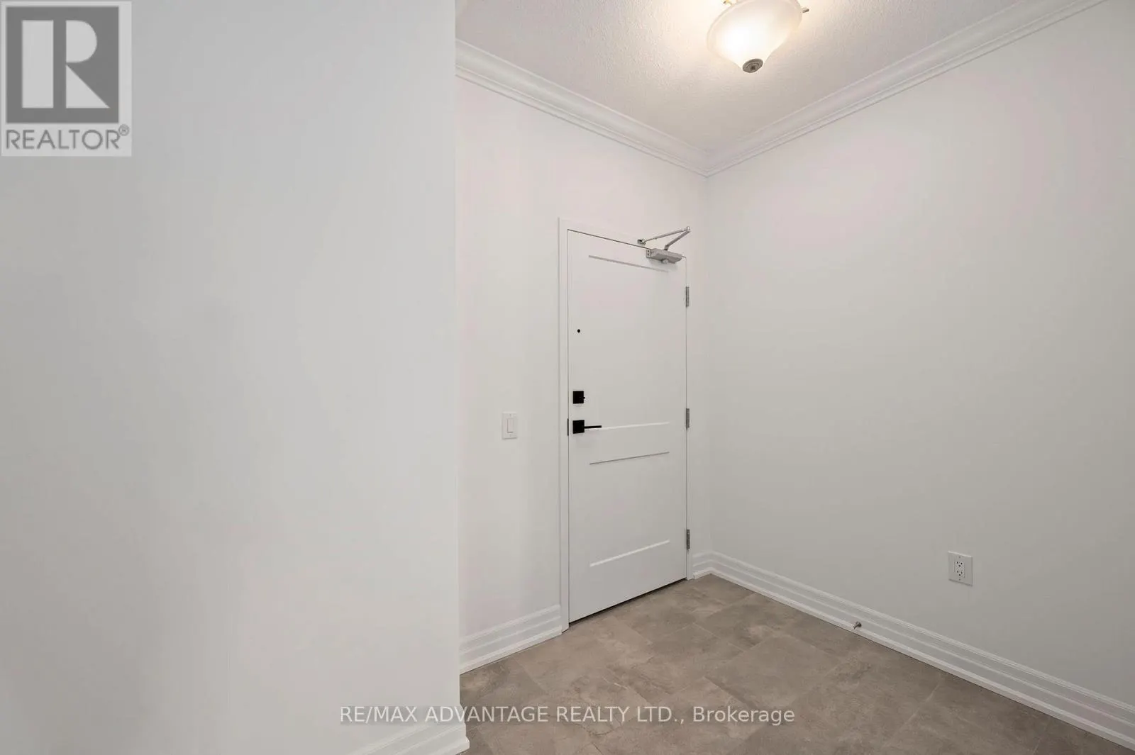 102 - 480 CALLAWAY ROAD, #102