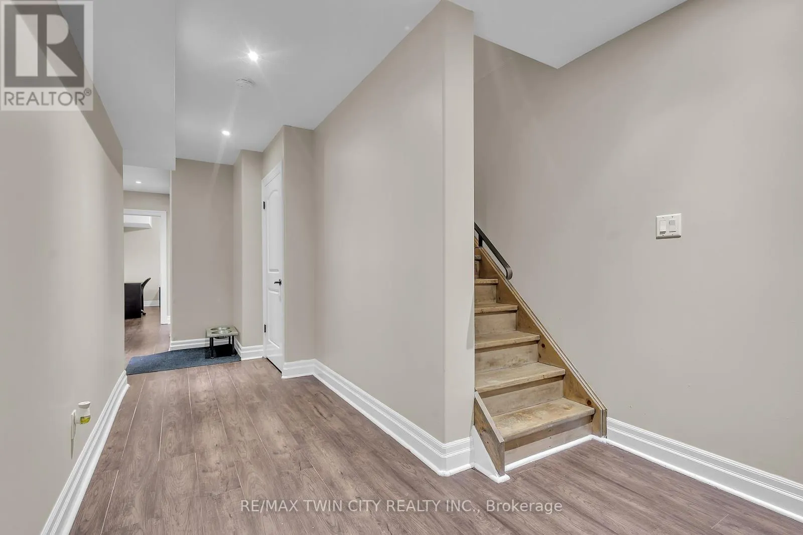 224 PAIGE PLACE