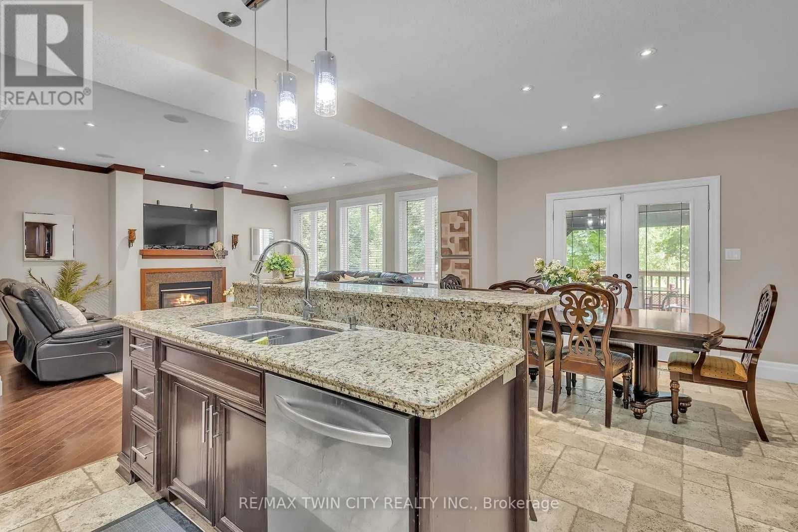 224 PAIGE PLACE
