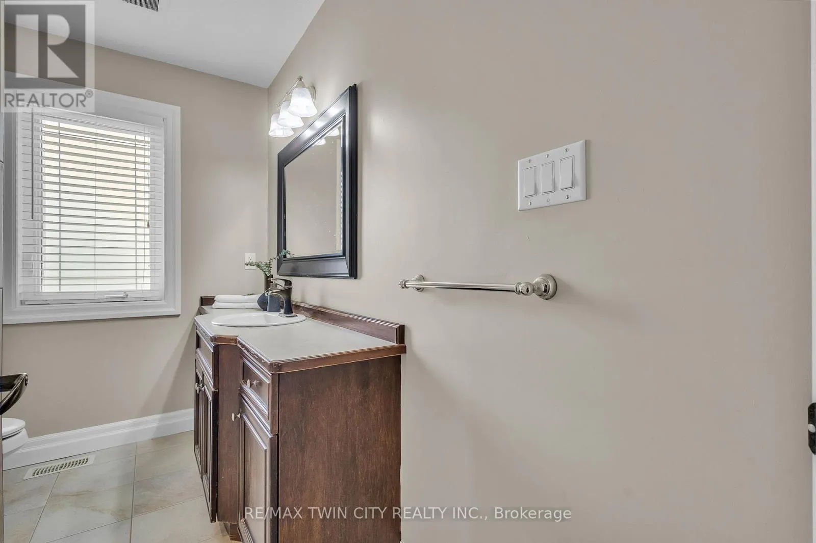 224 PAIGE PLACE