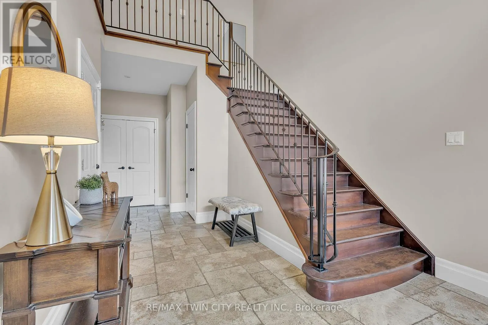 224 PAIGE PLACE