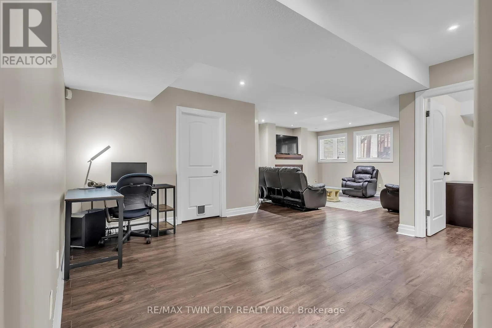 224 PAIGE PLACE