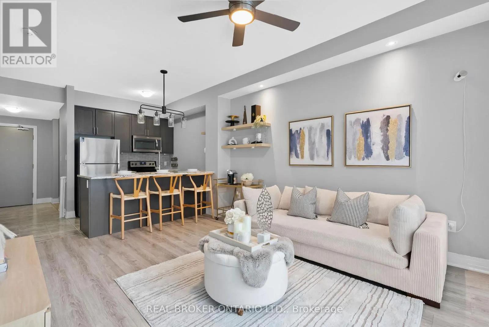 110 - 10 CONCORD PLACE W