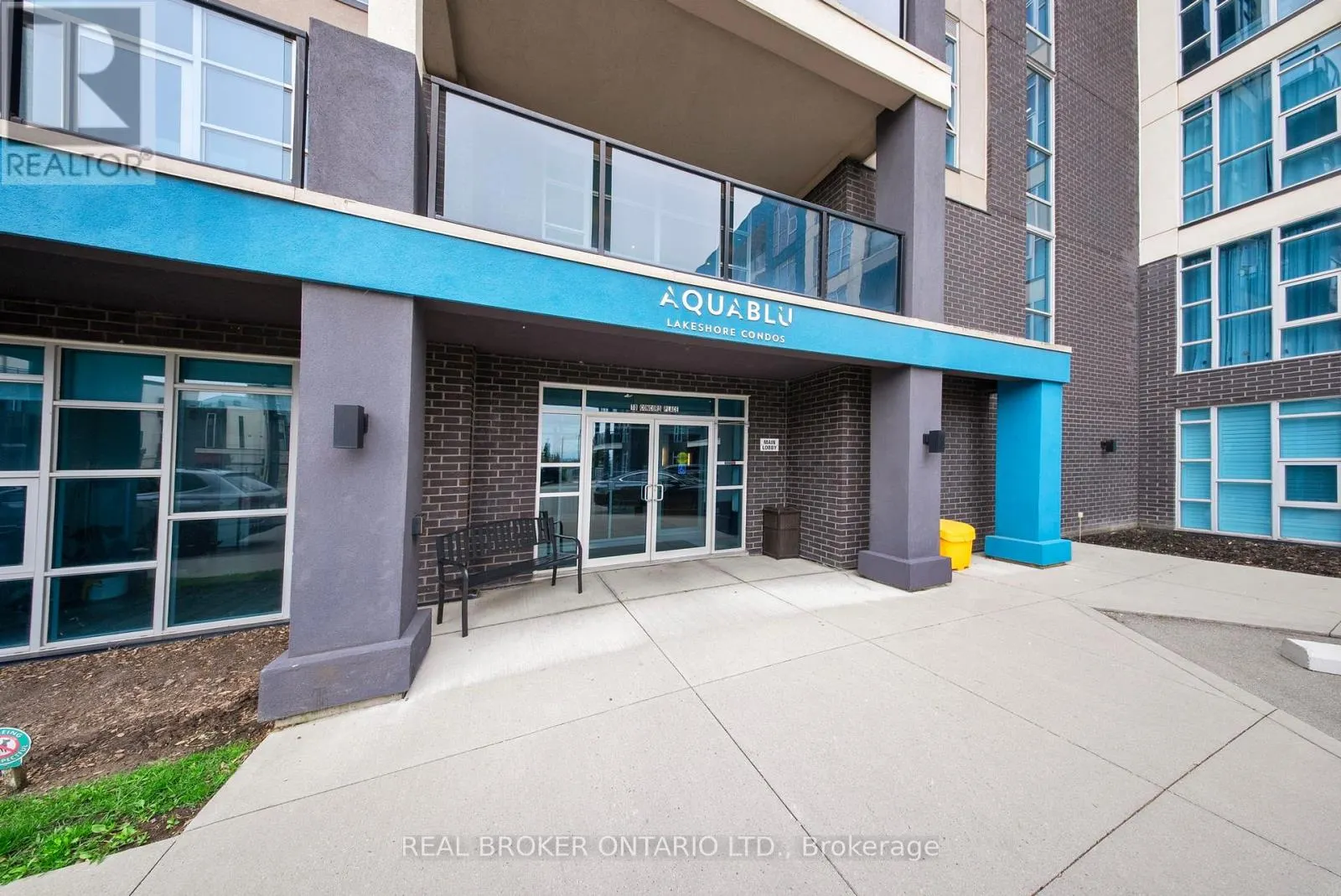 110 - 10 CONCORD PLACE W